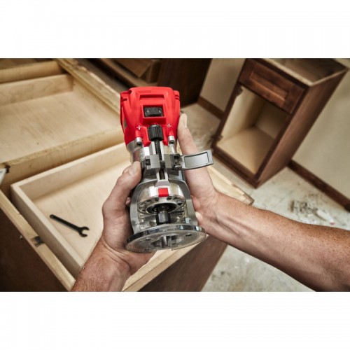 Фрезер аккумуляторный кромочный MILWAUKEE M18 FTR8-0X (каркас+HDкейс)