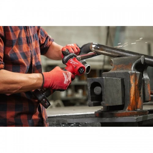 Шлифмашина ленточная аккумуляторная бесщеточная MILWAUKEE M12 FBFL13-402B (13мм) (ЗУ+2Х4Ач+сумка)