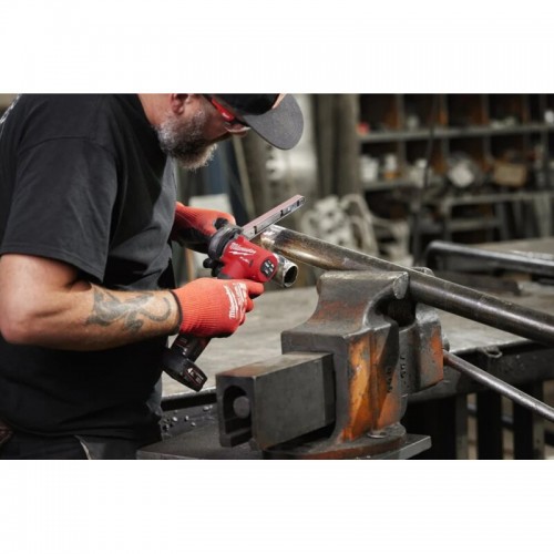 Шлифмашина ленточная аккумуляторная бесщеточная MILWAUKEE M12 FBFL13-402B (13мм) (ЗУ+2Х4Ач+сумка)