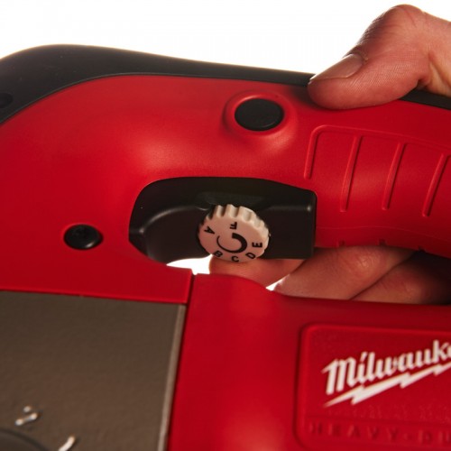 Лобзик MILWAUKEE JSPE 135 TX с верхней  рукояткой 4933381230