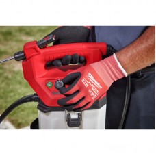 Обприскувач акумуляторний 3.7 літра MILWAUKEE M12 BHCS3L-0 (каркас)