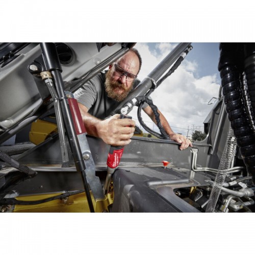 Трещётка аккумуляторная бесщёточная удлинённая MILWAUKEE 1/4\" (47 Нм) M12 FHIR14LR-0 (каркас)