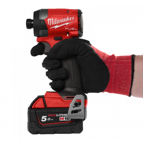Шуруповерт ударный аккумуляторный бесщёточный MILWAUKEE (226 Нм) M18 FID3-0X (каркас, HDкейс)