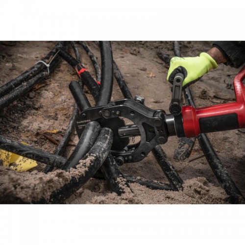 Кабелерез гидравлический аккумуляторный MILWAUKEE M18 HCC125-801C (ЗУ+ 1акк.Х8Ач+кейс) FORGE™