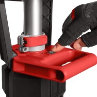 Прожектор светодиодный аккумуляторный напольный MILWAUKEE M18 SAL2-0 (каркас) + сумка в подарок