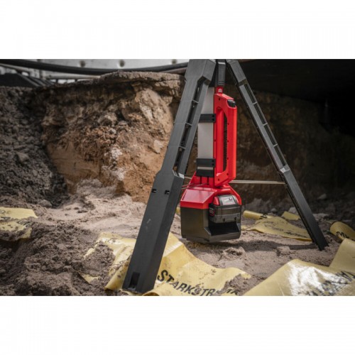 Прожектор светодиодный аккумуляторный напольный MILWAUKEE M18 SAL2-0 (каркас) + сумка в подарок