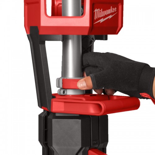 Прожектор светодиодный аккумуляторный напольный MILWAUKEE M18 SAL2-502B (ЗУ+2акк.Х5Ач)