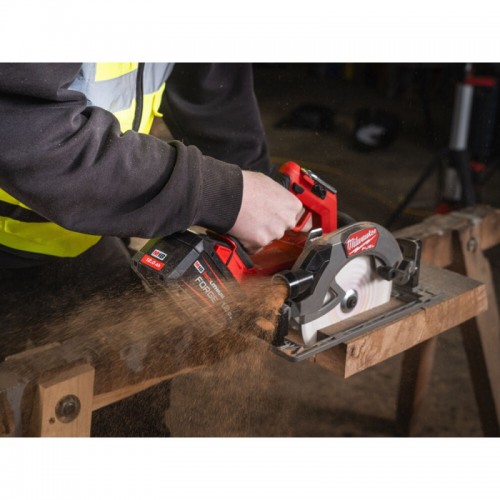 Пила дисковая аккумуляторная бесщеточная MILWAUKEE M18 FCS66GR3-0, Ø190мм (каркас)