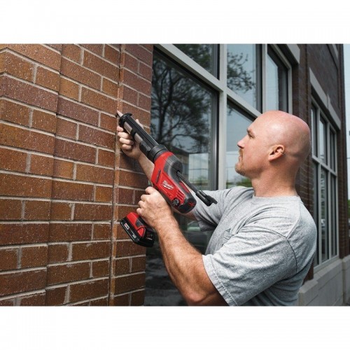 Пистолет для герметика аккумуляторный MILWAUKEE C18 PCG/310C-0B (310мл) (каркас+сумка)