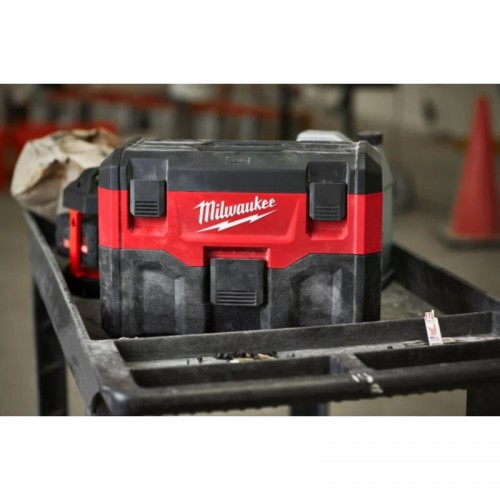 Пылесос аккумуляторный MILWAUKEE M18 VC2-0 (каркас) для воды и сухого мусора