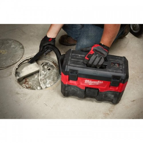 Пылесос аккумуляторный MILWAUKEE M18 VC2-0 (каркас) для воды и сухого мусора