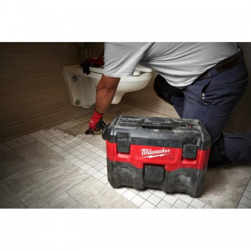 Пылесос аккумуляторный MILWAUKEE M18 VC2-0 (каркас) для воды и сухого мусора