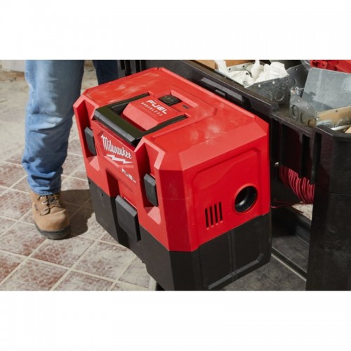 Пылесос аккумуляторный для воды и сухого мусора MILWAUKEE M12 FVCL-0 (каркас)