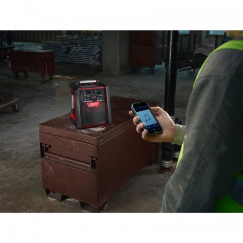Аккумуляторное радио M18 RC-0 MILWAUKEE 4933446639