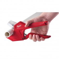 Резак для ПВХ труб до 42мм с храповым механизмом MILWAUKEE 4932464172