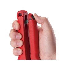 Різак для ПВХ труб до 60мм з храповим механізмом MILWAUKEE 4932464173