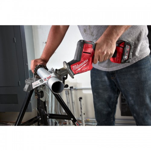Пила сабельная аккумуляторная бесщеточная MILWAUKEE M18 FHZ-502X (ЗУ+2акк.Х5Ач+HDкейс)