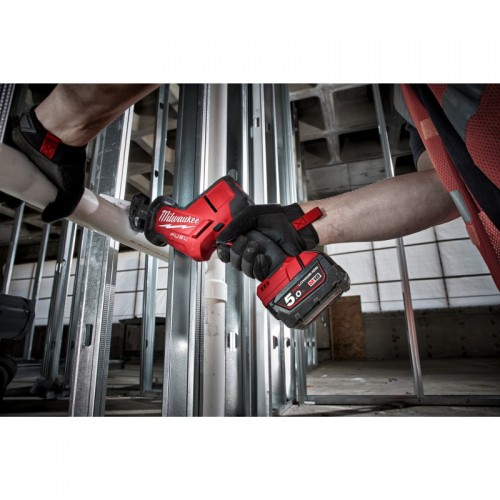 Пила сабельная аккумуляторная бесщеточная MILWAUKEE M18 FHZ-502X (ЗУ+2акк.Х5Ач+HDкейс)