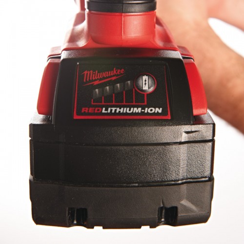 Пила сабельная аккумуляторная MILWAUKEE M18 BSX-402C (ЗУ+2акк.Х4Ач+кейс)