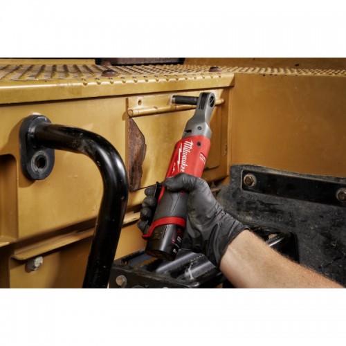 Трещётка аккумуляторная бесщёточная компактная MILWAUKEE 1/2\" (81 Нм) M12 FIR12-0 (каркас)