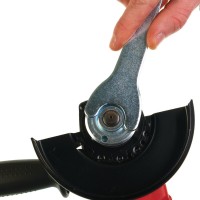 Углошлифовальная машина MILWAUKEE 125 мм AGS 15-125 C 4933407480