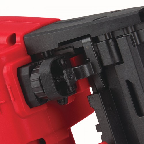 Степлер скобозабивной аккумуляторный зауженный бесщеточный MILWAUKEE M18 FNCS18GS-0X 9,5-38 мм