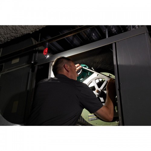 Фонарь светодиодный аккумуляторный (зарядка через USB) MILWAUKEE L4 PWL-301