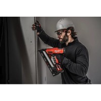 Пистолет гвоздезабивной аккумуляторный бесщёточный MILWAUKEE M18 FN15GA-0X (32-64мм)(каркас, HDкейс)