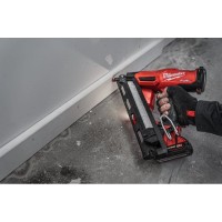Пистолет гвоздезабивной аккумуляторный бесщёточный MILWAUKEE M18 FN15GA-0X (32-64мм)(каркас, HDкейс)