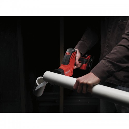 Пила сабельная аккумуляторная MILWAUKEE M18 C18 HZ-402B (ЗУ+2акк.Х4Ач+сумка)