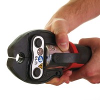 Обтискач гідравлічний акумуляторний для труб MILWAUKEE M12 HPT-202C TH-KIT (ЗУ+2акк.Х2Ач+кейс)