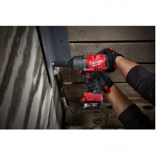 Гайковерт аккумуляторный бесщёточный MILWAUKEE 3/4\" (2034Нм) M18 ONEFHIWF34-0, M18 B5 подарок