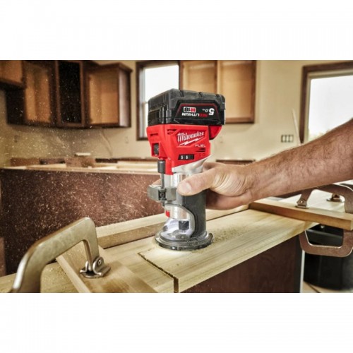 Фрезер аккумуляторный кромочный MILWAUKEE M18 FTR8-0X (каркас+HDкейс)