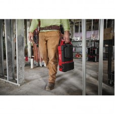 Фонарь светодиодный аккумуляторный/органайзер, с портами USB-A и USB-C MILWAUKEEM 12 POAL-0 PACKOUT