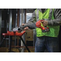 Пила сабельная аккумуляторная MILWAUKEE M18 BSX-402C (ЗУ+2акк.Х4Ач+кейс)