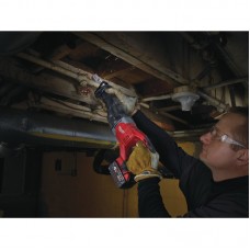 Пила сабельная аккумуляторная MILWAUKEE M18 BSX-402C (ЗУ+2акк.Х4Ач+кейс)