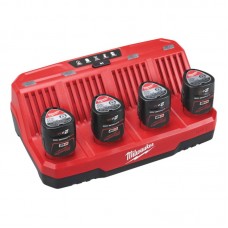Зарядное устройство MILWAUKEE M12 C4 (для 4х акум. М12)  4932430554