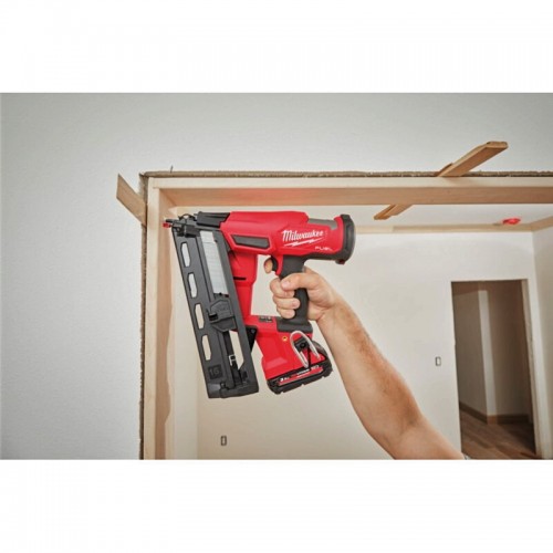 Пистолет гвоздезабивной аккумуляторный бесщёточный MILWAUKEE M18 FN16GA-0X (32-64мм)(каркас, HDкейс)