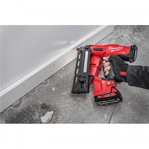 Пистолет гвоздезабивной аккумуляторный бесщёточный MILWAUKEE M18 FN16GA-0X (32-64мм)(каркас, HDкейс)