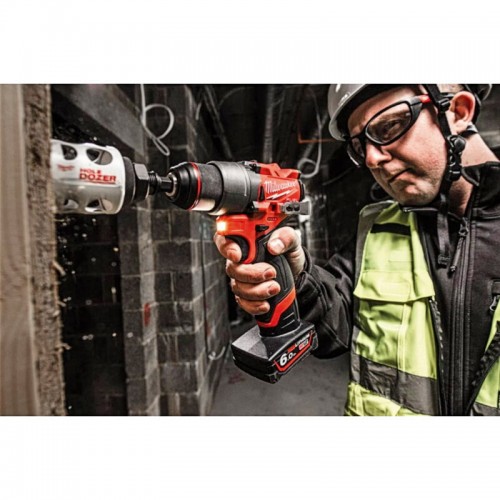 Дрель-шуруповёрт аккумуляторная бесщёточная MILWAUKEE M12 FDD2-202X (37Нм)(ЗУ+2акк.Х2Ач+HDкейс)