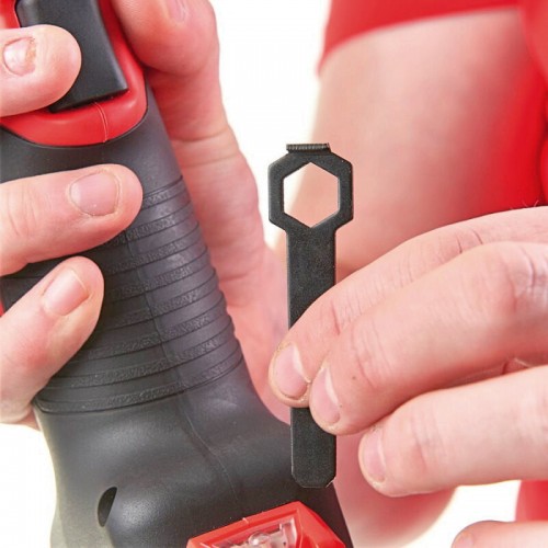 Заклепочник аккумуляторный MILWAUKEE M12 BPRT-201X Ø закл. 2,4-4,8мм (ЗУ+1акХ2ач+HDкейс)