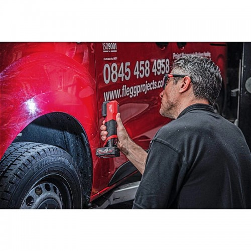 Фонарь светодиодный аккумуляторный для цветоподбора MILWAUKEE M12 CML-401 (ЗУ+1акк.Х4Ач)