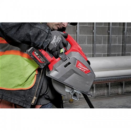 Пила дисковая аккумуляторная бесщеточная по металлу MILWAUKEE M18 FMCS66-0C Ø203мм (каркас)
