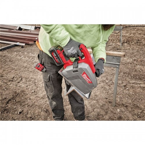 Пила дисковая аккумуляторная бесщеточная по металлу MILWAUKEE M18 FMCS66-0C Ø203мм (каркас)