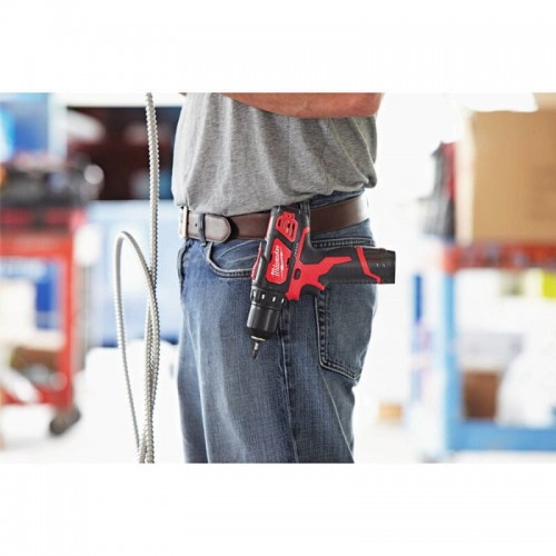 Дрель-шуруповёрт аккумуляторная MILWAUKEE M12 BDD-202C (30 Нм) (замена на 4933499686)