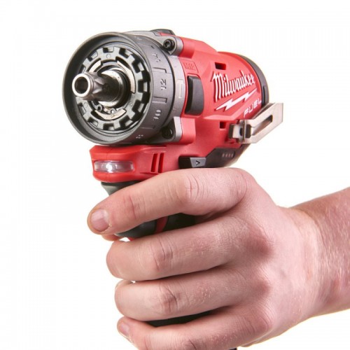 Дрель-шуруповёрт аккумуляторная бесщёточная ударная MILWAUKEE M12 FPDX-202X (37Нм) (ЗУ+2акХ2Ач+кейс)