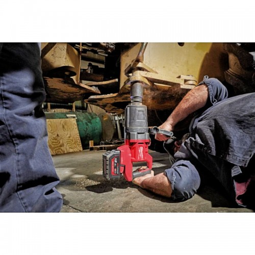 Гайковерт аккумуляторный бесщеточный MILWAUKEE 1'' (2711Нм) M18 ONEFHIWF1D-0C, с кольцом (каркас)