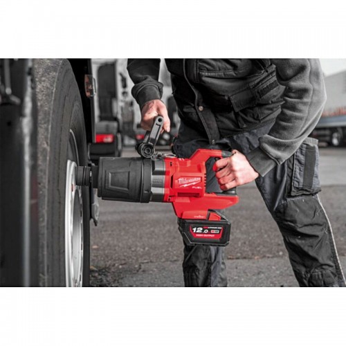 Гайковерт аккумуляторный бесщеточный MILWAUKEE 1'' (2711Нм) M18 ONEFHIWF1DS-0C, с кольцом (каркас)