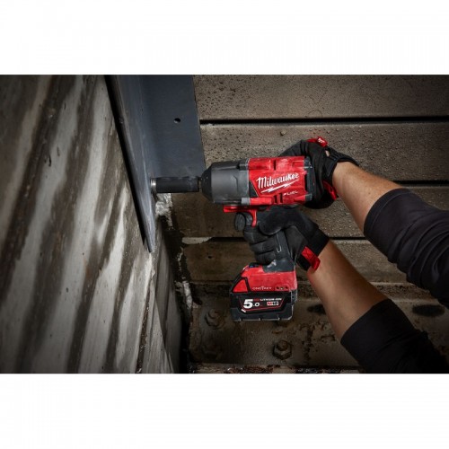 Гайковерт аккумуляторный бесщёточный MILWAUKEE 3/4\" (2034Нм) M18 ONEFHIWF34-0X, с кольцом (каркас)