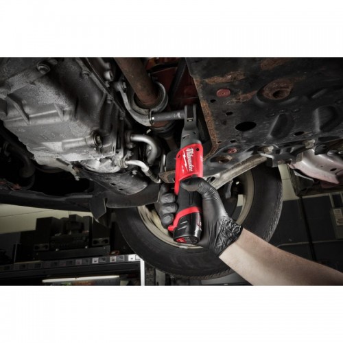 Трещётка аккумуляторная бесщёточная компактная MILWAUKEE 3/8\" (75 Нм) M12 FIR38-201B(ЗУ+1Х2Ач+сумка)